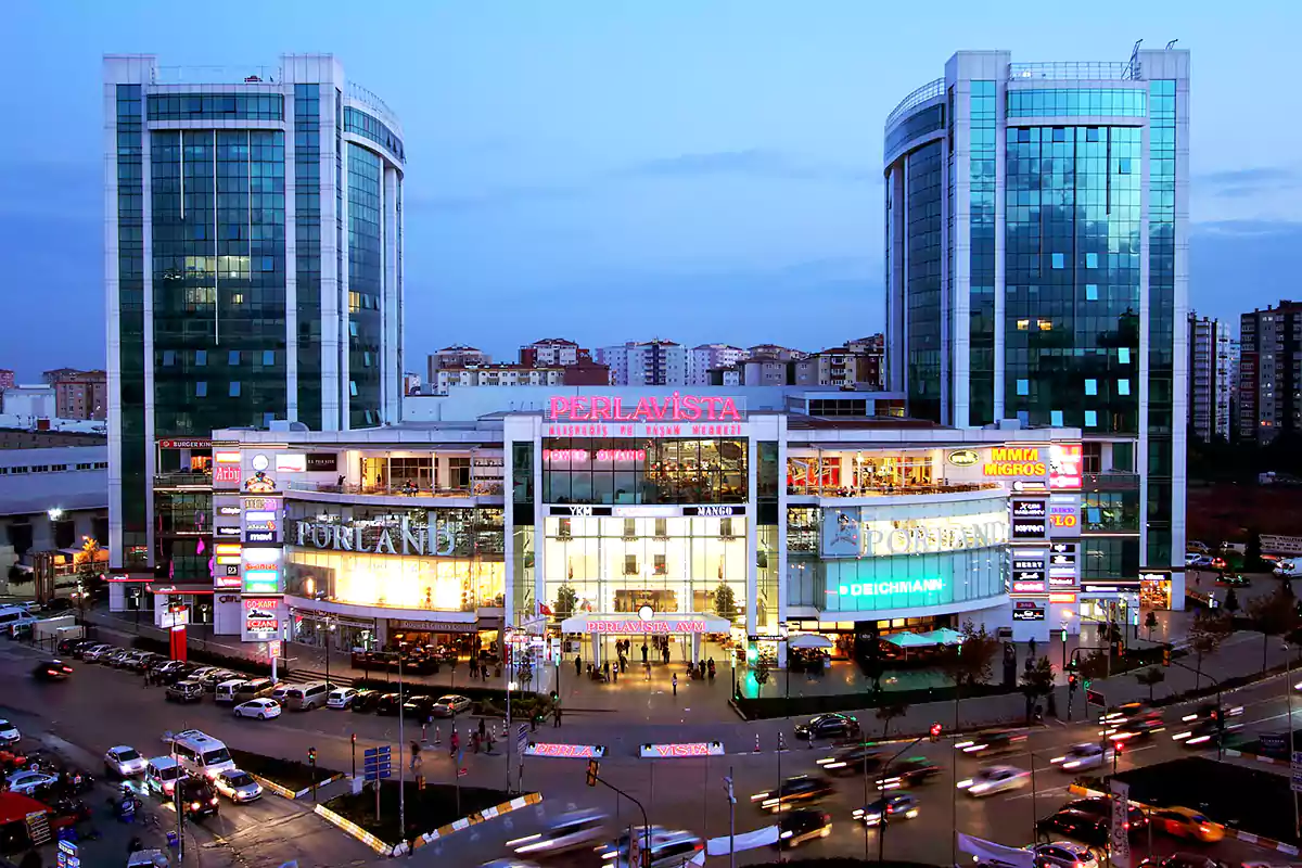 مرکز خرید پرلاویستا